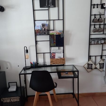 Apartamento Studio Cocooning Centre Historique D Aviñón Exterior foto